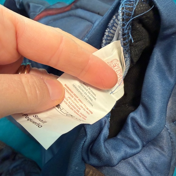 Boys Captain America costume S - Picture 3 of 10